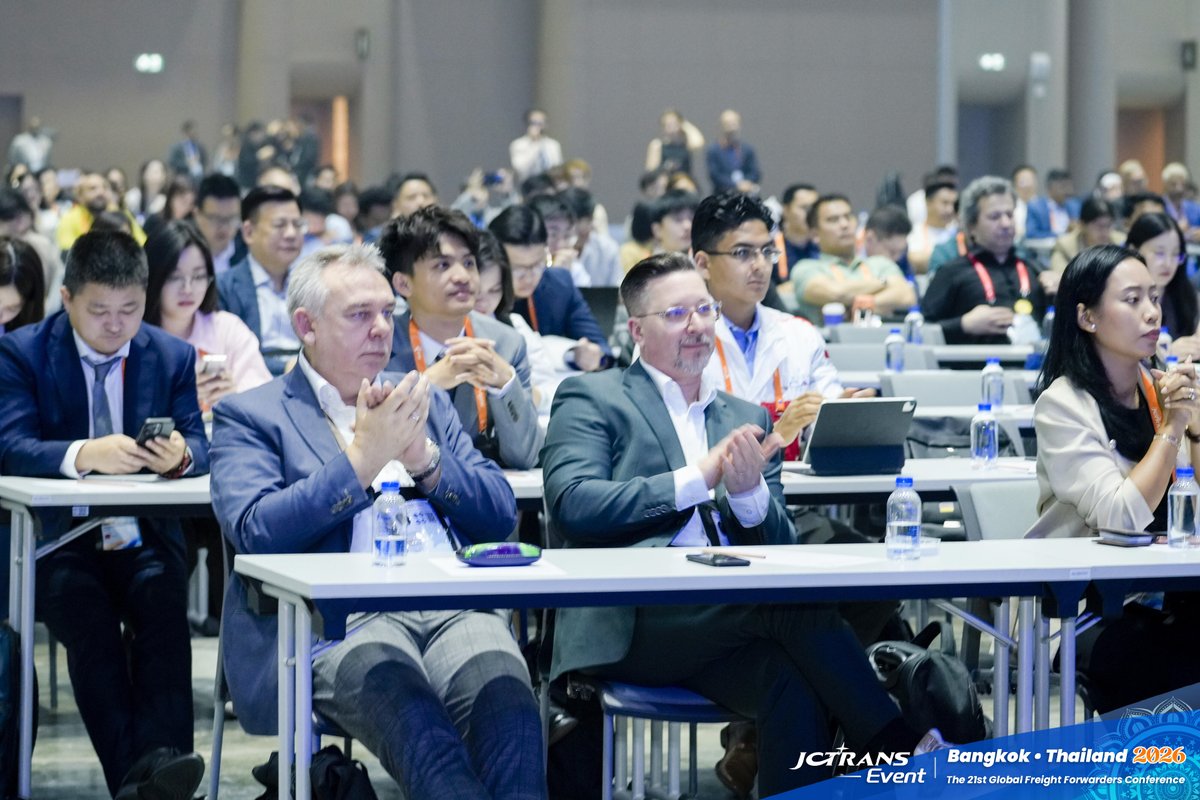 JCtransJCtrans's tweet image. It begins.

The opening ceremony of The 21st Global Freight Forwarders Conference has officially set the stage in Bangkok.

#JCtrans #GlobalLogistics #FreightForwarding #Conference #Networking #Bangkok