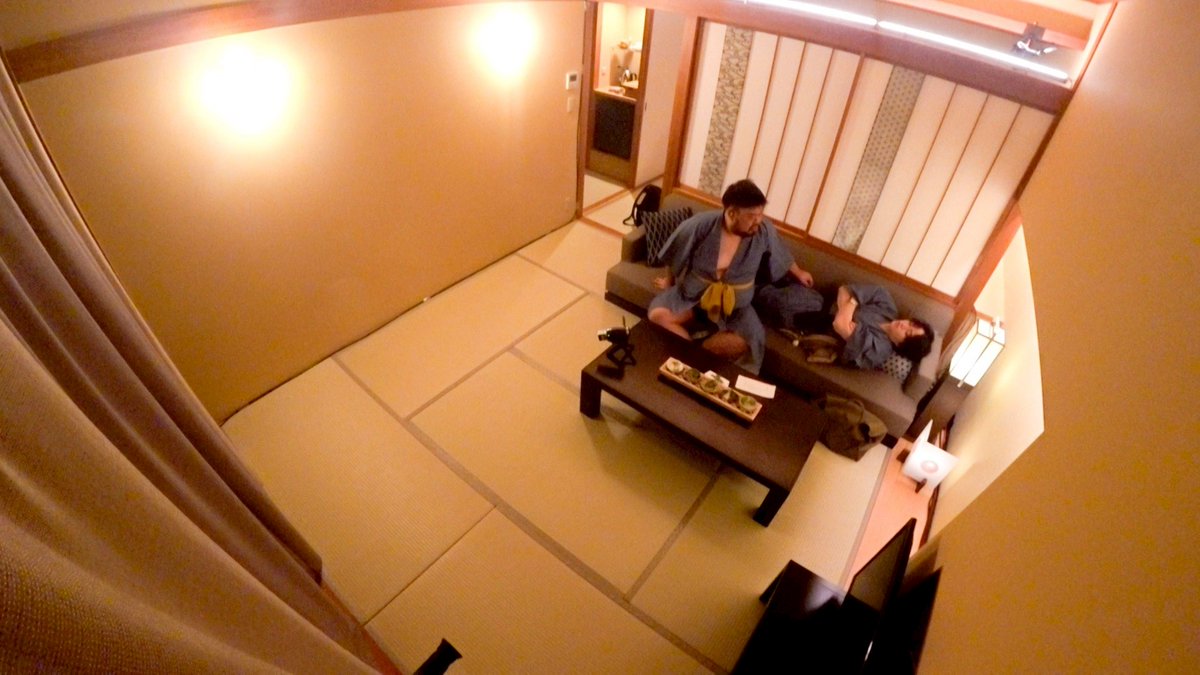 【公式】何か“オモシロいコト”ないの？ tweet media