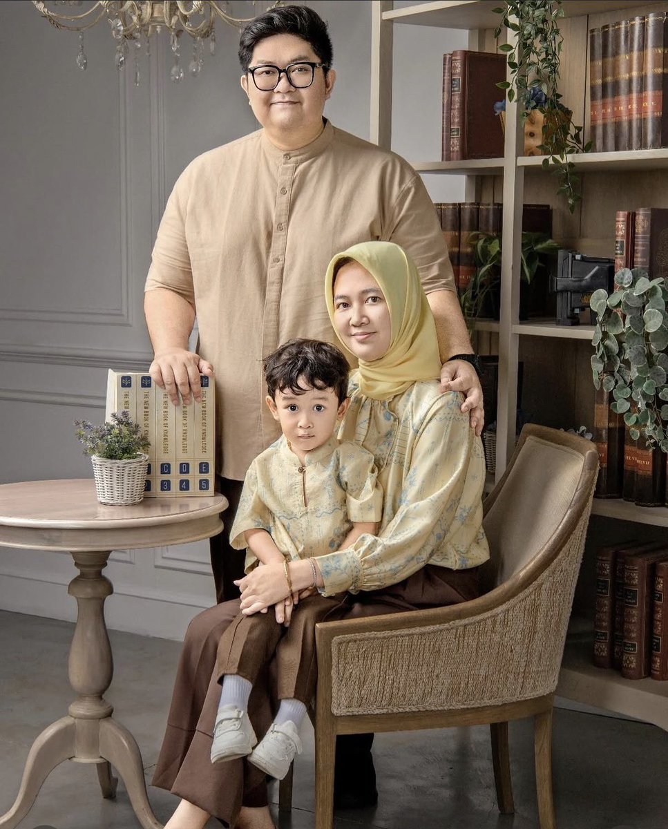 salsabila || adult woman tweet media