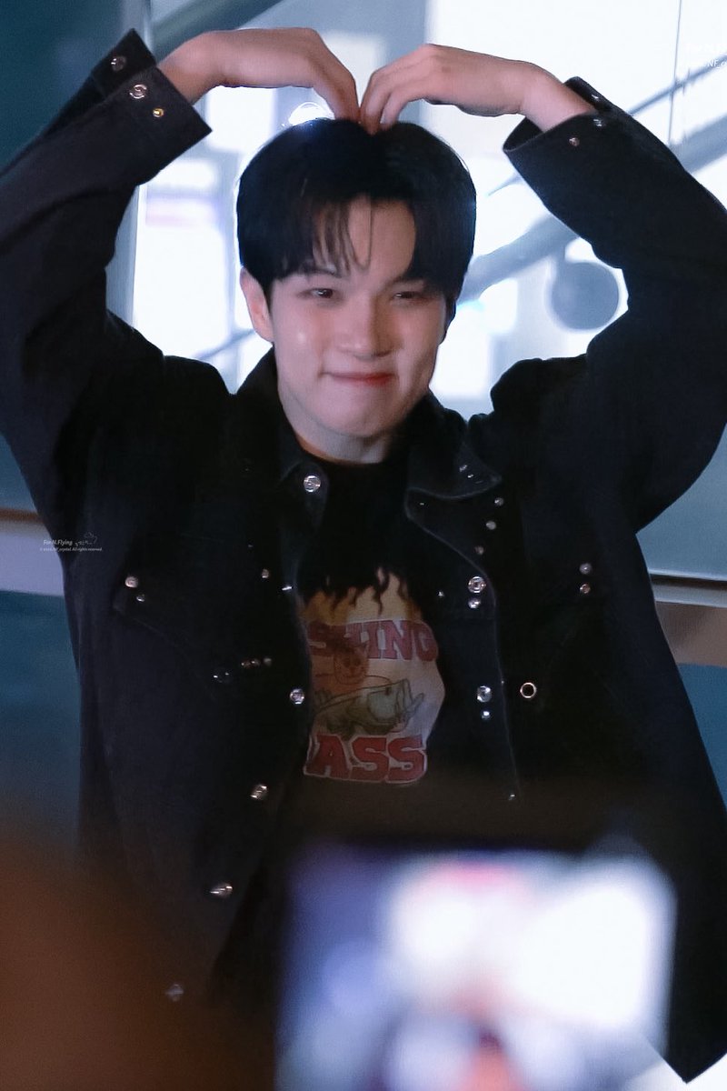 수정 ◡̈ tweet media