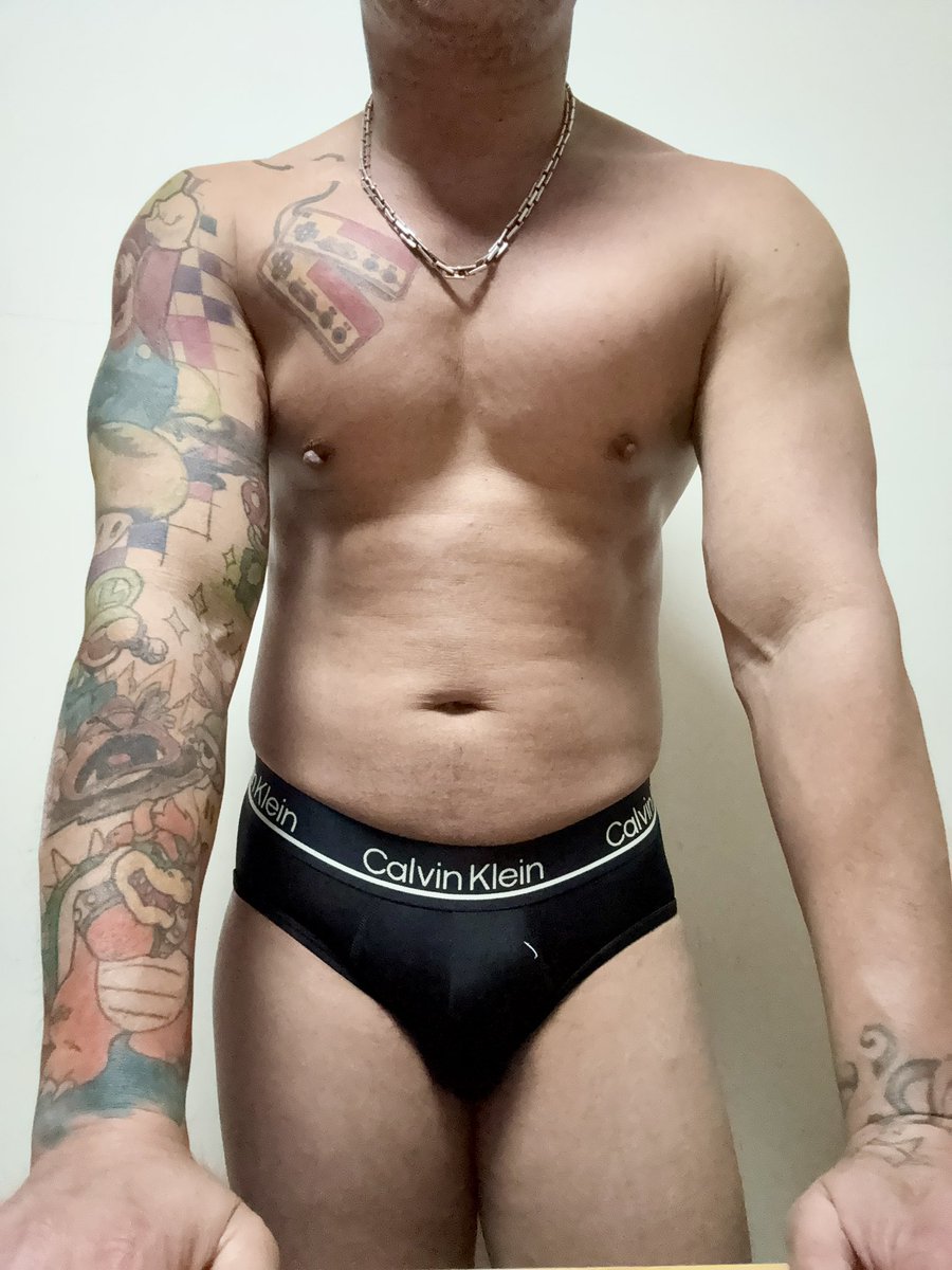 kikolicious tweet media