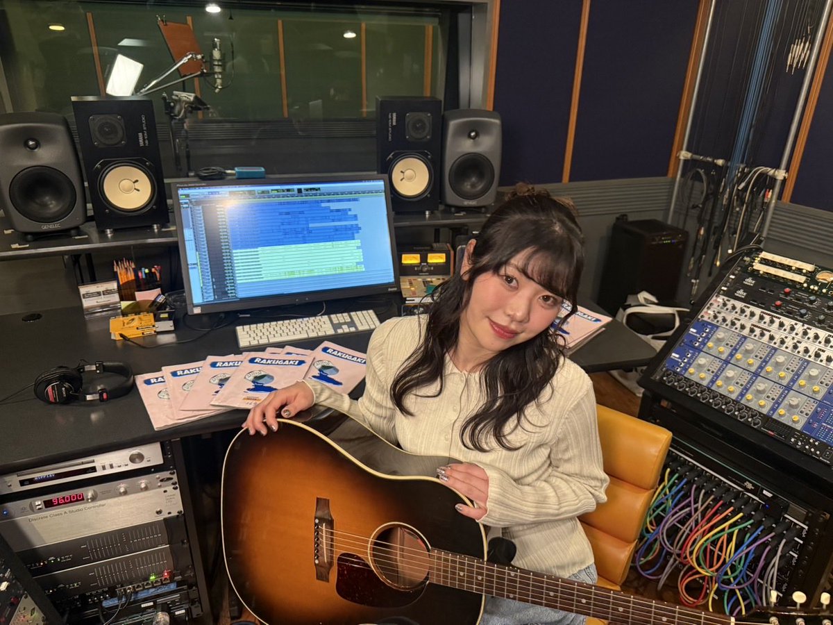 オフショッツ #X秒後の新世界 楽曲制作中ずっと見守られてておもろかっ