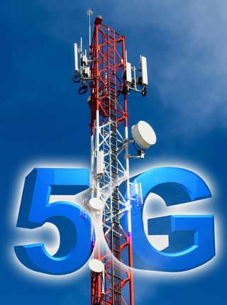 HamdiCelikbas's tweet photo. 5G ile birlikte yeni gündemimiz komplo teorileri ve şehir efsaneleri olacak!

İşte sosyal medya, YouTube ve bazı ünlülerin paylaşımlarıyla gündeme gelen 5G iddiaları:

1. 5G, COVID-19'un yay��lmasına veya nedenine sebep oluyor

En popüler teori: 5G sinyalleri virüsü doğrudan yayıyor, bağışıklık sistemini zayıflatıyor veya COVID semptomlarını taklit ediyor.

İddialar: 

◼️Wuhan'da 5G testleri yapıldığı için salgın orada başladı (gerçekte Wuhan'da tam 5G altyapısı yoktu ve salgın başka nedenlerle başladı).

◼️Pandemi, 5G kulelerinin gizlice kurulması için bir bahane (lockdown sırasında insanlar evdeyken kuleler kuruldu).

◼️5G radyasyonu virüsü "aktive" ediyor veya insanları virüse karşı savunmasız hale getiriyor.

◼️Bu teoriler İngiltere'de baz istasyonlarının ateşe verilmesine (2020'de 20'den fazla saldırı), Avrupa'da benzer vandalizmlere ve hatta hastane kulelerine saldırılara yol açtı.

Gerçekler: 

◼️Virüsler elektromanyetik dalgalarla taşınamaz veya yayılmaz; biyolojik bir virüstür ve damlacık yoluyla bulaşır. 

◼️COVID-19, 5G olmayan bölgelerde de yayıldı. 

◼️Bilimsel kurumlar (WHO, ICNIRP) bu bağlantıyı tamamen reddeder. 

◼️Mekansal korelasyon haritaları (5G kuleleri ile vaka sayıları) istatistiksel hata içerir ve nedensellik kanıtlamaz.

2. 5G kuleleri kuşları, böcekleri (özellikle arıları) ve hayvanları öldürüyor

İddialar:

◼️Sosyal medyada ölü kuş fotoğrafları veya videoları dolaştı; "5G açılınca kuşlar düştü" iddiaları.

◼️Benzer şekilde ağaçların veya bitkilerin öldüğü söylentileri.

Gerçekler:

◼️Gerçekte bu t��r toplu ölümler 5G'den önce de vardı ve genellikle hastalık, hava kirliliği veya diğer çevresel nedenlerden kaynaklanıyor. 

◼️5G'nin kuşlara zarar verdiği iddiası bilimsel kanıt yok. 

3. 5G sağlık sorunlarına (kanser, baş ağrısı, elektromanyetik hassasiyet) yol açıyor

İddialar:

◼️5G'nin "yeni ve güçlü" radyasyonunun DNA'ya zarar verdiği, kanser yaptığı veya beyin fonksiyonlarını bozduğu iddia ediliyor.

◼️5G "silah" gibi kullanılıyor, zihin kontrolü yapıyor veya nüfus azaltma planının parçası.

Gerçekler:

◼️5G non-iyonize radyasyon kullanıyor (iyonize radyasyon gibi DNA'yı doğrudan bozmuyor). 

◼️Dünya Sağlık Örgütü (WHO) ve bağımsız çalışmalar, belirlenen sınırlar altında sağlık riski göstermiyor. 

◼️Son yıllarda yapılan hücre deneyleri de 5G'nin cilt ötesine geçmediğini ve etki yaratmadığını doğruladı.

4. Aşılar ve mikroçiplerle bağlantı

İddialar:

◼️COVID aşılarının içinde grafen oksit veya nano-çipler var; bunlar 5G sinyalleriyle aktive olup insanları izliyor veya kontrol ediyor.

◼️Bill Gates gibi isimler bu komplolara sıkça dahil ediliyor.

◼️Bu teori, aşı karşıtlığı ile 5G karşıtlığını birleştiren "hibrit" bir efsane haline geldi.

5. Diğer şehir efsaneleri 

◼️5G, önceki teknolojiler gibi (3G → SARS, 4G → domuz gribi) salgınlara sebep oluyor.

◼️Hükümetler veya "gizli güçler" (küresel elit, teknokratlar) 5G'yi nüfus kontrolü, zombileştirme veya "apokalips" için kullanıyor.

◼️5G'nin doğayı ve ekosistemi yok ettiği, "Satan'ın stratejisi" olduğu gibi dini/ideolojik yorumlar.

Türkiye'de de benzer iddialar yayıldı: 

5G'nin yakında geleceği dönemde "beyin yakan" teoriler olarak sosyal medyada tartışıldı (kuş ölümleri, pandemi bağlantısı vb.)

Bilimsel Gerçekler: 

◼️5G, önceki nesillere göre daha yüksek frekanslar kullansa da, uluslararası güvenlik limitleri içinde kalıyor ve kanser veya virüs yayma gibi etkileri yok. 

◼️Radyasyon seviyeleri titizlikle ölçülüyor. Baz istasyonları saldırılarının iletişim altyapısını (özellikle pandemi sırasında) riske attığı görüldü. 

◼️Bu teoriler genellikle korku, güvensizlik ve bilgi kirliliğinden besleniyor. 

Neden bu kadar yayıldı?

◼️Pandemi korkusu + yeni teknoloji korkusu birleşti.

◼️Sosyal medya algoritmaları (özellikle Facebook grupları, WhatsApp zincirleri, YouTube) hızlı yayılım sağladı.

◼️Bazı ünlüler (Woody Harrelson, Amir Khan gibi) paylaşımlarıyla katkı yaptı.

◼️Haritalar üzerine "5G kuleleri ile COVID vakaları örtüşüyor" gibi görseller kullanıldı (ama bu mekânsal korelasyon yanılgısı; nedensellik kanıtlamaz).