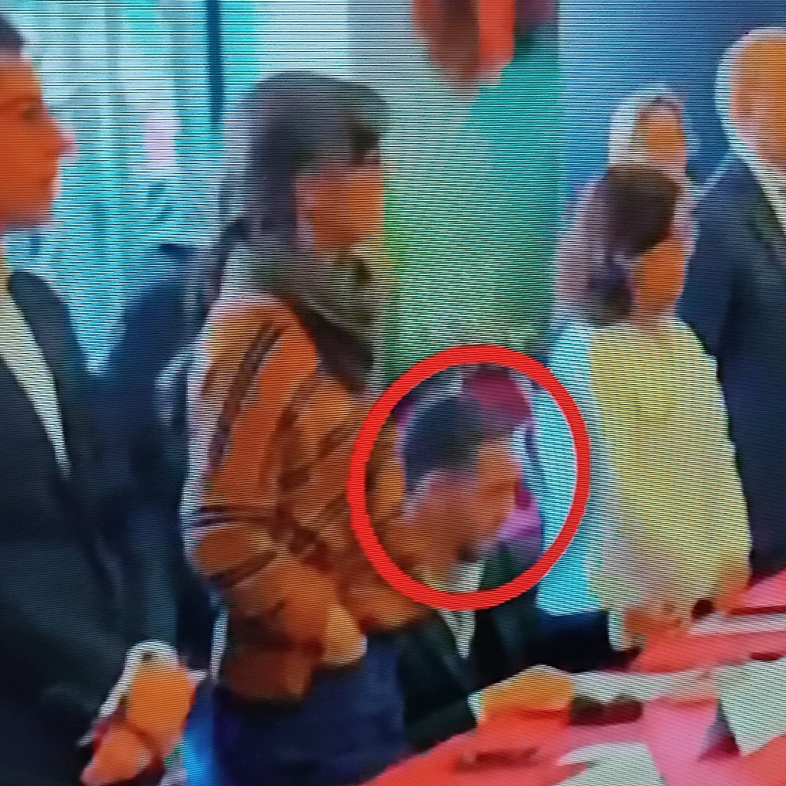 gauchecaca tweet media