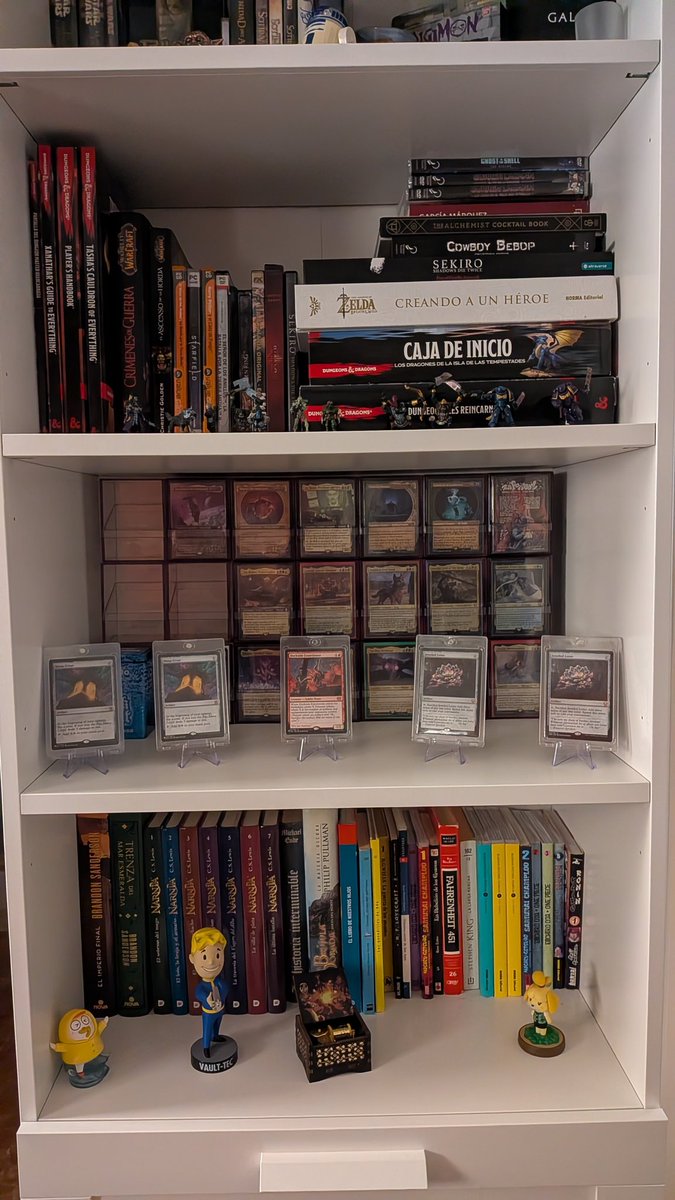 El Becario de Urza tweet media