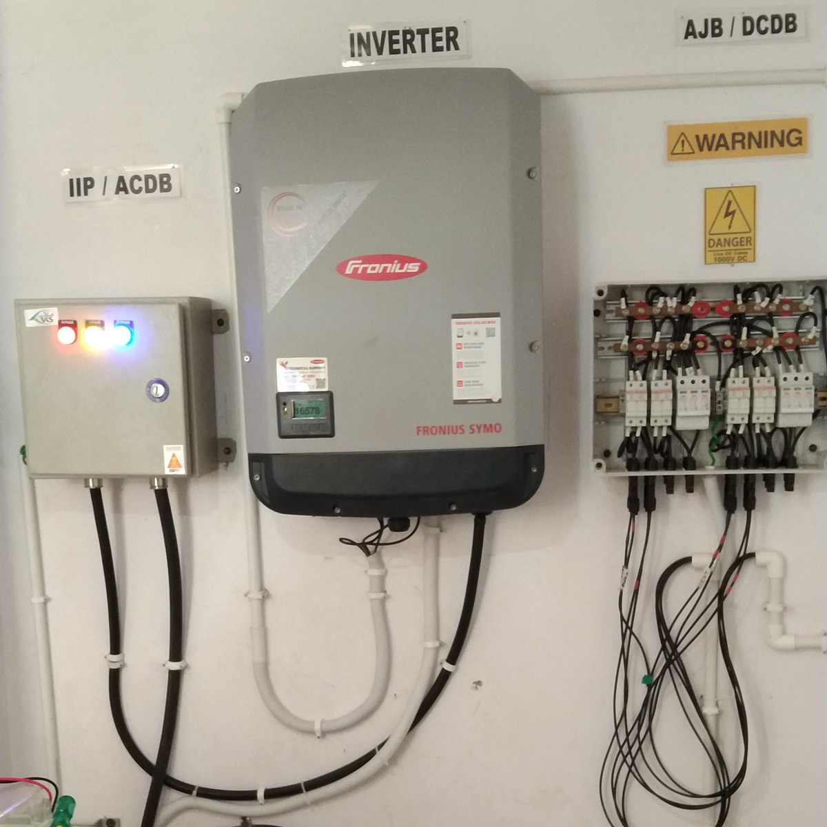 Sunbirdpower's tweet photo. Green Autonomy
#GridSecurity #ClimateAction #GoSolar #SmartEnergy #SolarLife #SolarInstallation #EnergyForAll #IndiaEnergy #MakeInIndia #PowerSecurity #EnergyIndependence #EnergySecurity #SolarPanels #GreenEnergy #RenewableEnergy @Sunbirdpower #GreenEnergy #EnergyMarkets https://t.co/vRxWLhWnsx