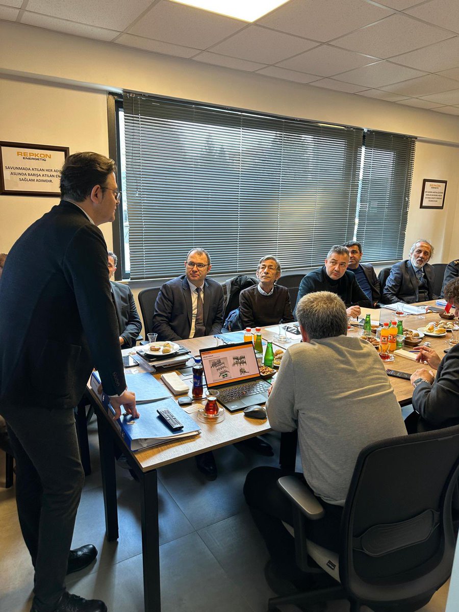 Repkon_Inc's tweet photo. Repkon Holding olarak, İstanbul Vali Yardımcısı Hasan Gözen ve beraberindeki heyeti, Çekmeköy Ömerli tesisimizde ağırlamaktan memnuniyet duyduk.

Gerçekleşen ziyaret kapsamında tesisimizin kuruluş izni süreci değerlendirilmiş ve denetimler gerçekleştirilmiştir. Alınan kuruluş izninin holdingimize hayırlı olmasını temenni ederiz.

Ziyarette, Holdingimizden İnsan Kaynakları ve Güvenlik Direktörü Fatih Kalkan, Güvenlik Hizmetleri Müdürü Ali Ukay, RET İş Geliştirme Direktörü Semih Yüksel ve Ömerli Tesis Müdürü Cem Seçim yer almıştır.

Nazik ziyaretleri için kendilerine teşekkür ederiz.