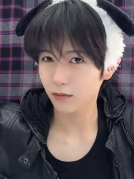 (ᐡ o̴̶̷̤ ﻌ o̴̶̷̤ ᐡ) tweet media