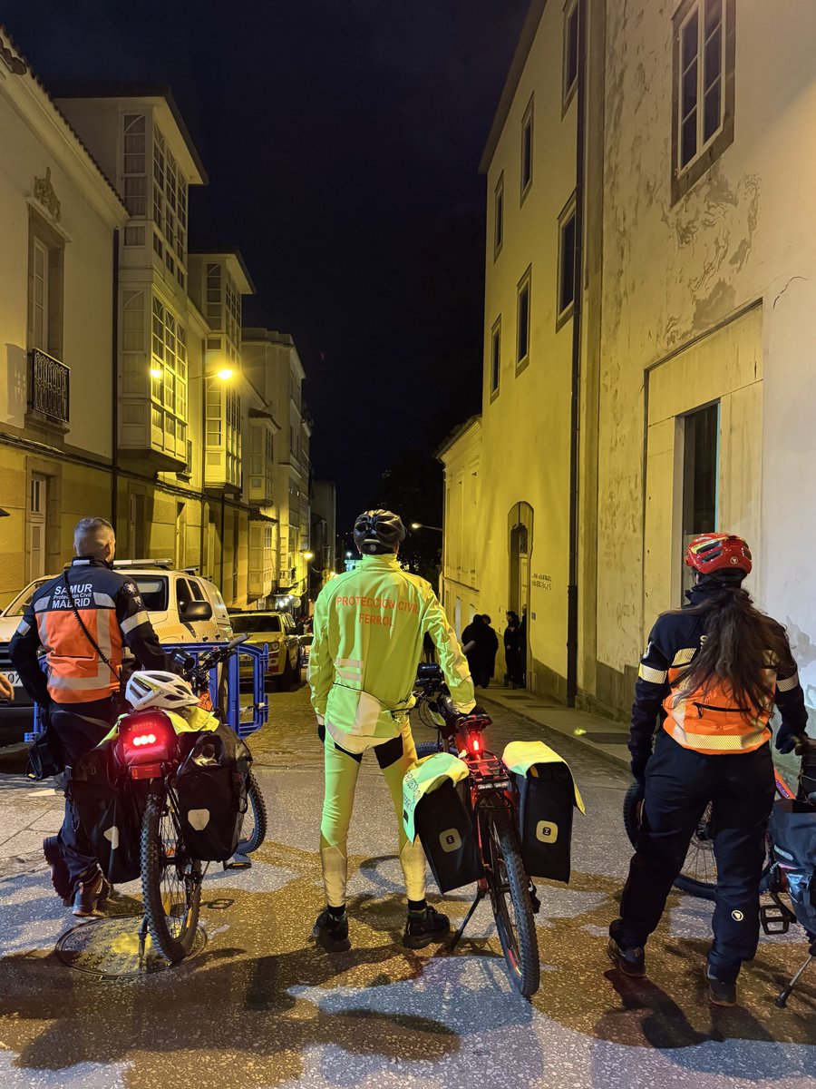 SAMUR-Protección Civil tweet media