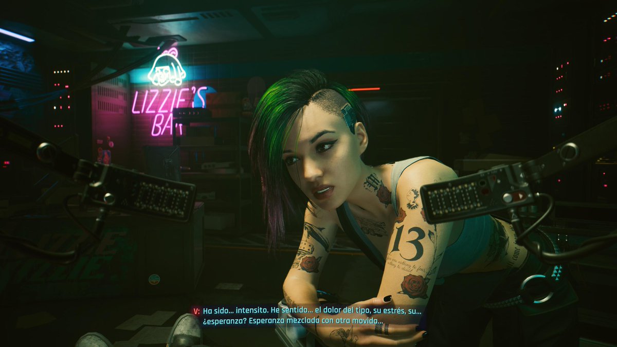 Buenos días ☀️ feliz miércoles mucho ánimo con el día de hoy 💪🏻.
Pues he avanzado en #Cyberpunk2077 en #Ps5 está bien 😃.