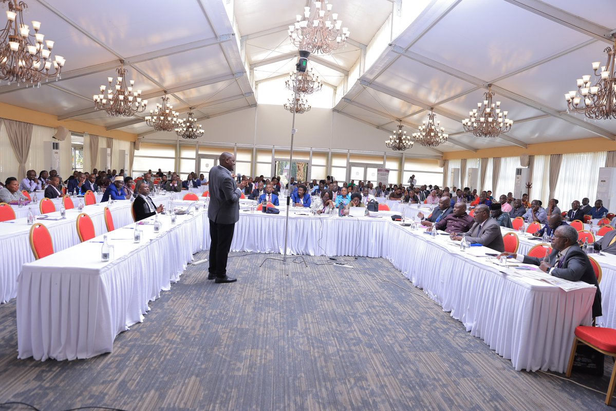 Esc_uganda's tweet image. Happening Now: Induction of Headteachers from Seed Schools at the #ESCPerformanceReview. This engagement is equipping participants with essential leadership skills, performance management tools, and practical strategies to build a lasting legacy in Uganda’s education sector.