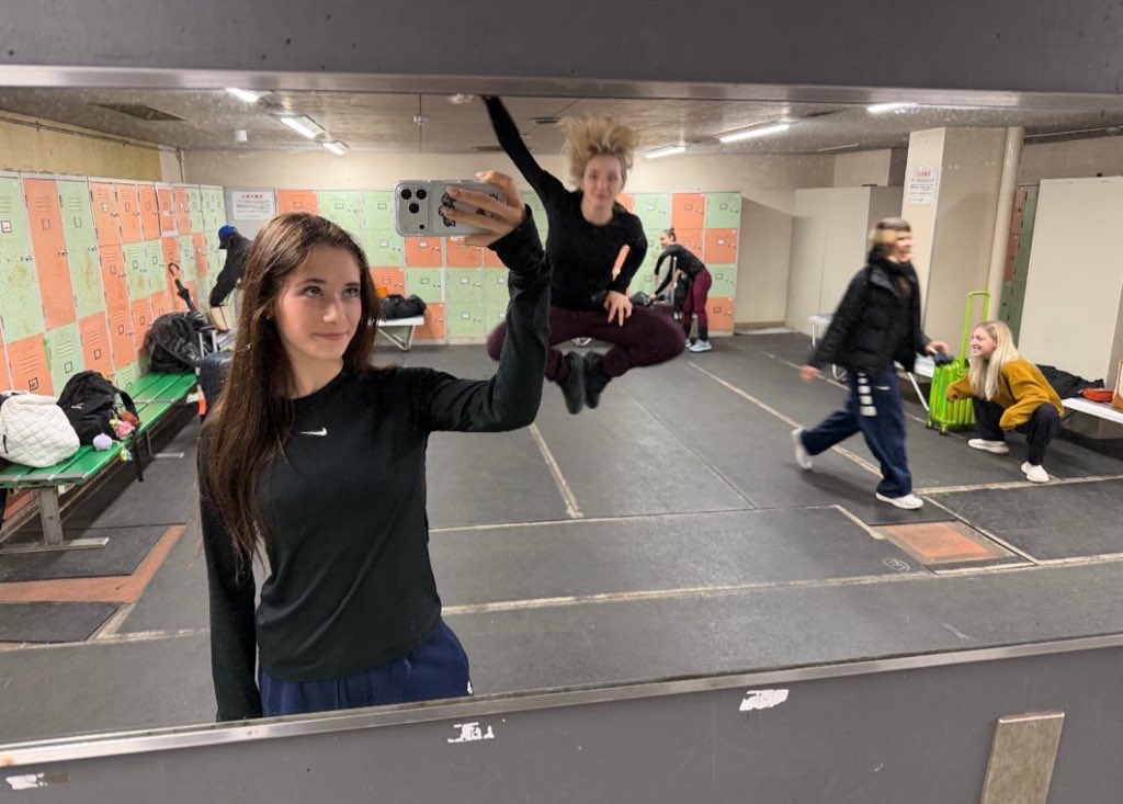 ленивая комбинация | EN IS 7 tweet media