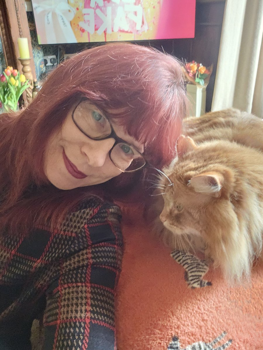 JackieGMs66's tweet image. Sometimes life is just about small wins. The Dr just walked past me because she didn't believe I was her 59 yr old next patient. And the lady in the bakery liked my hat. And now I have an hour with my cat &amp;amp; a pasty before work #ageisjustanumber #enjoythelittlethings