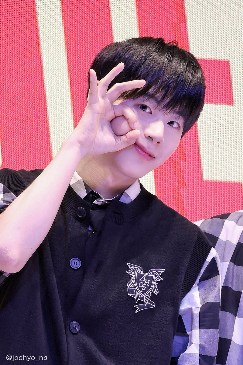 joohyo_na's tweet photo. 🐙🐙

#AHOF #아홉
#JL #제이엘
#JEONGWOO #서정우 https://t.co/216xcr6ei9