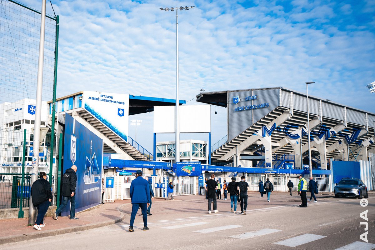 AJ Auxerre tweet media