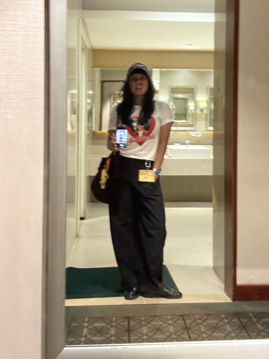 may ⋆˚࿔ tweet media