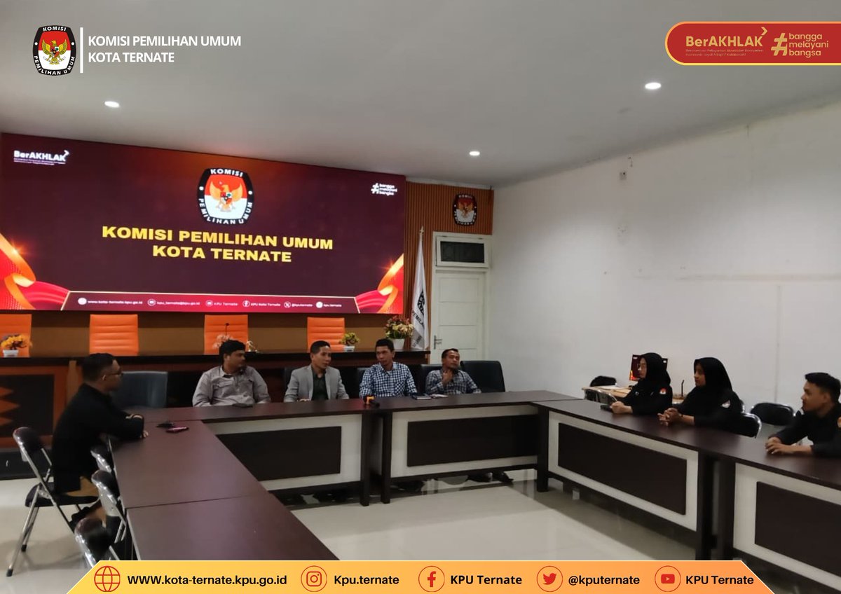 kputernate's tweet photo. #TemanPemilih, Rabu, 1 April 2026 — Dalam rangka memastikan kesiapan pelaksanaan tahapan pemutakhiran data pemilih berkelanjutan (PDPB), Pimpinan KPU Provinsi melalui Ketua Divisi Perencanaan,

Info selanjutnya ada di link berikut : 
https://t.co/Gh6YFtBN3R

#KPUMelayani https://t.co/D4ijuenpZz