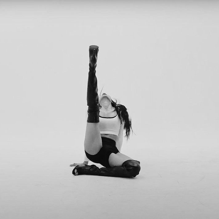 lisa collection tweet media