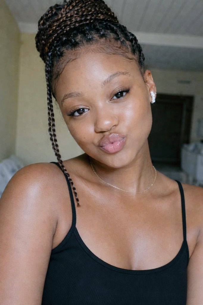 mimi tweet media