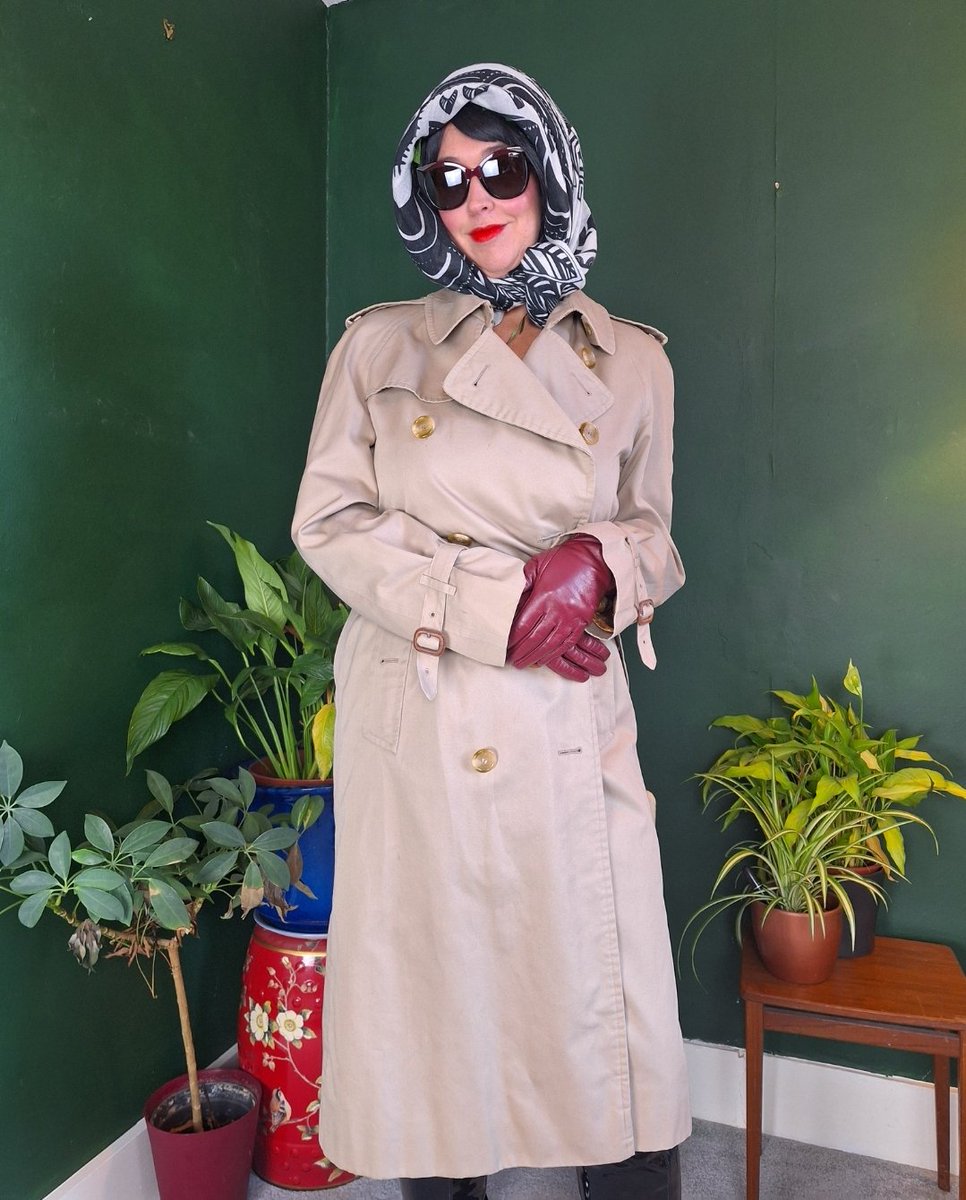 Mistress Chloe Form tweet media