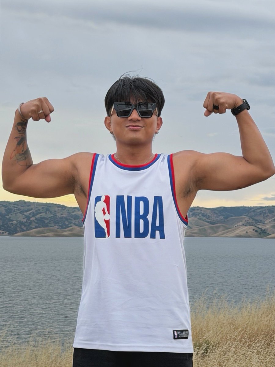 teachermark's tweet photo. Main character energy 😅💪🏽 https://t.co/jlo5UjHwXB