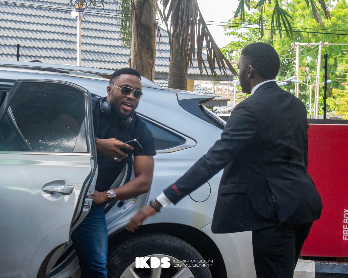 SkillsVerse tweet media