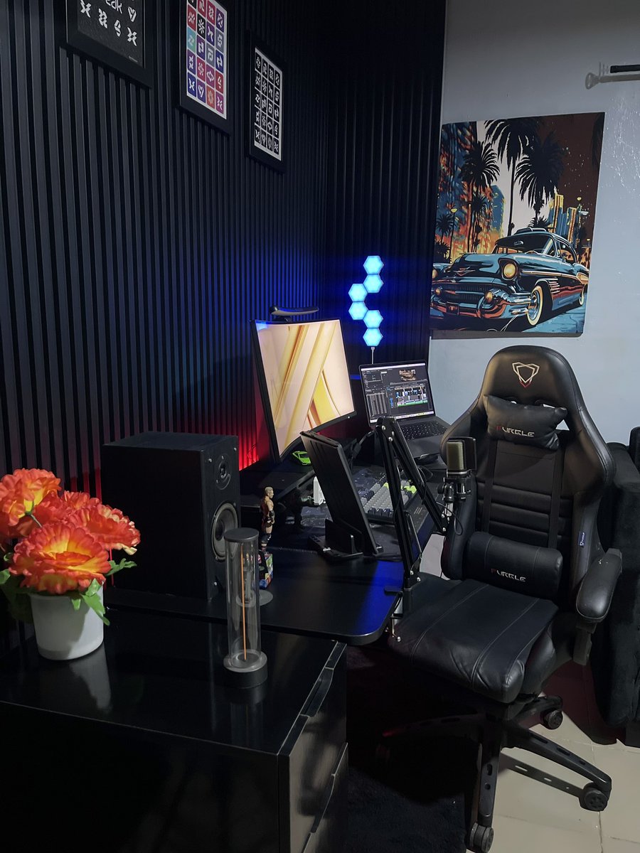 Ahhzeez | Tha Brand Designer tweet media