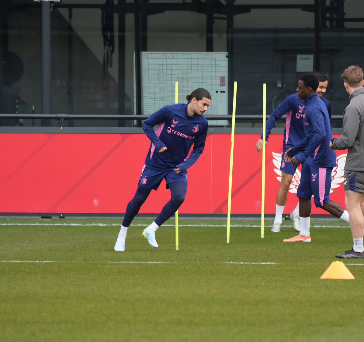 FEYENOORDTRAINING.NL tweet media