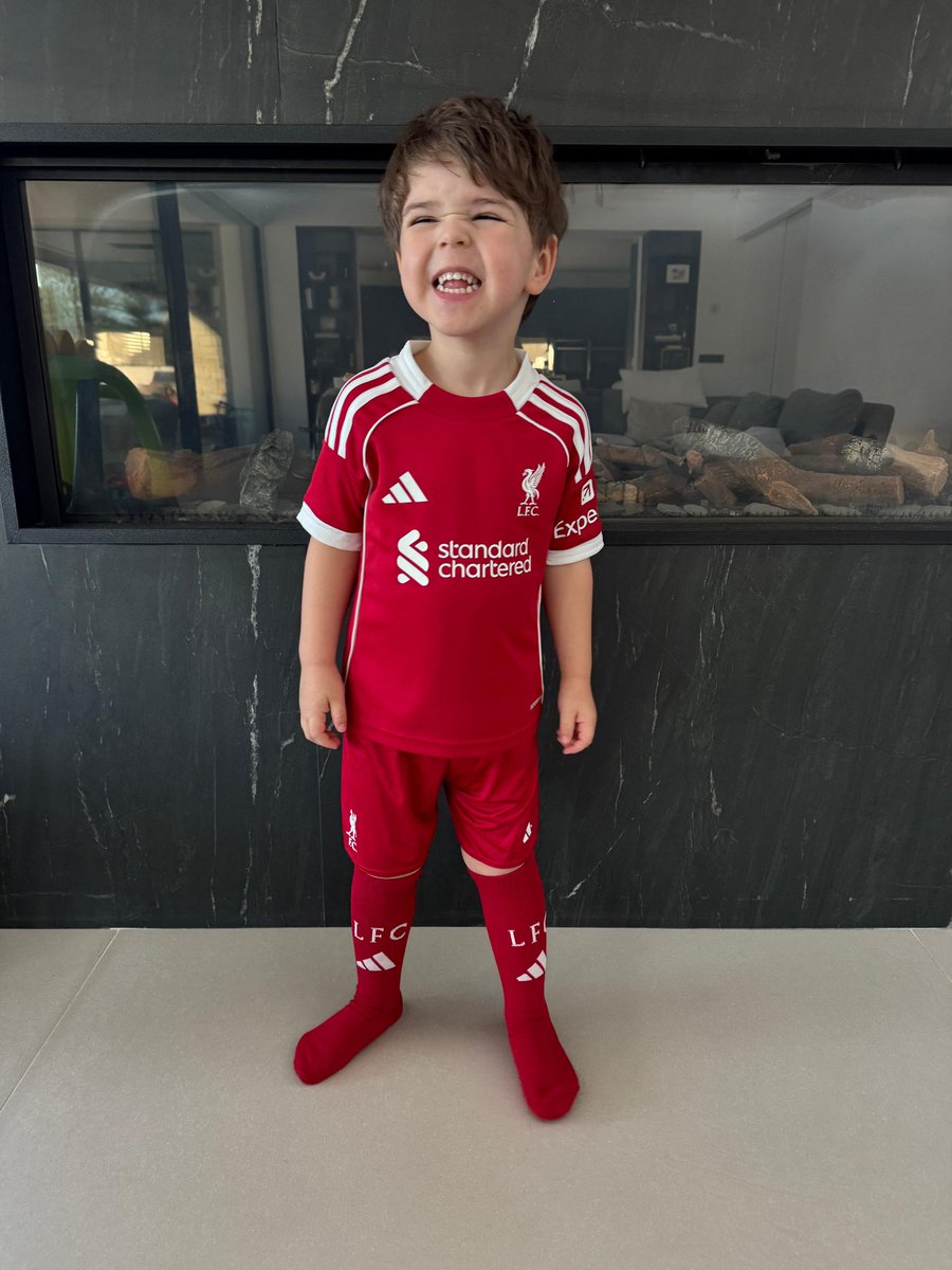 José enrique tweet media