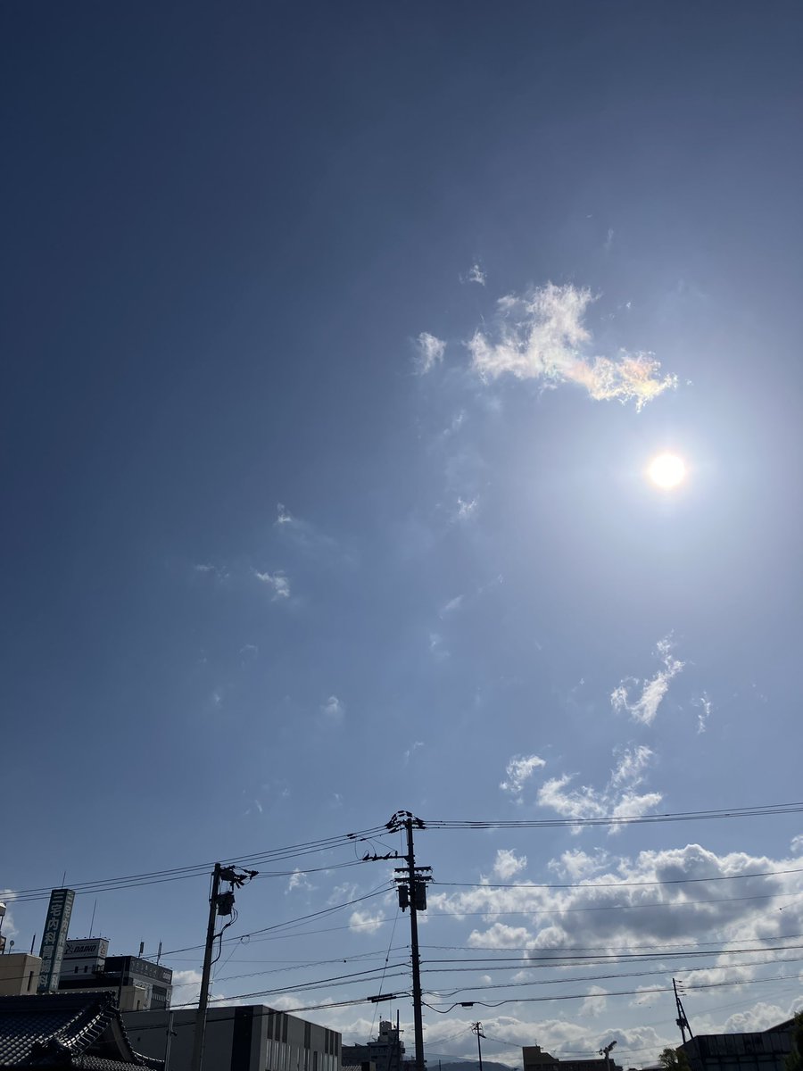 SOLEITA_FJT's tweet photo. おはmiraie™︎

本日の松山市は快晴☀️

突然ですが、みなさん推し活されてますか？

実は、日本国内では25%の方（4人に1人の割合！）が推し活してるそうです。なんとその経済効果は4兆円だそう😳

今日も一日推しましょ〜✨

#企業公式が朝の挨拶を言い合う 
#企業公式が毎朝地元の天気を言い合う https://t.co/Jz9yWP4Tiz