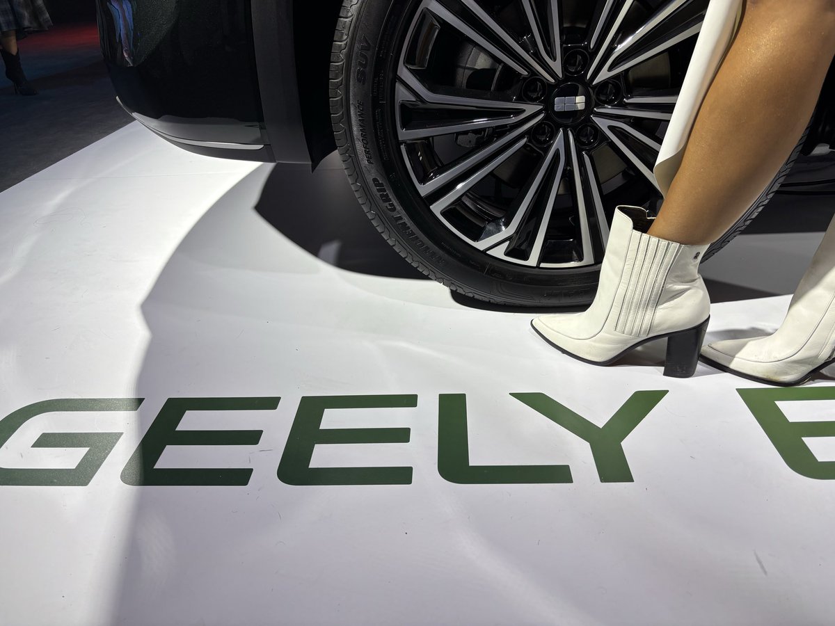 Samira 💋 tweet media