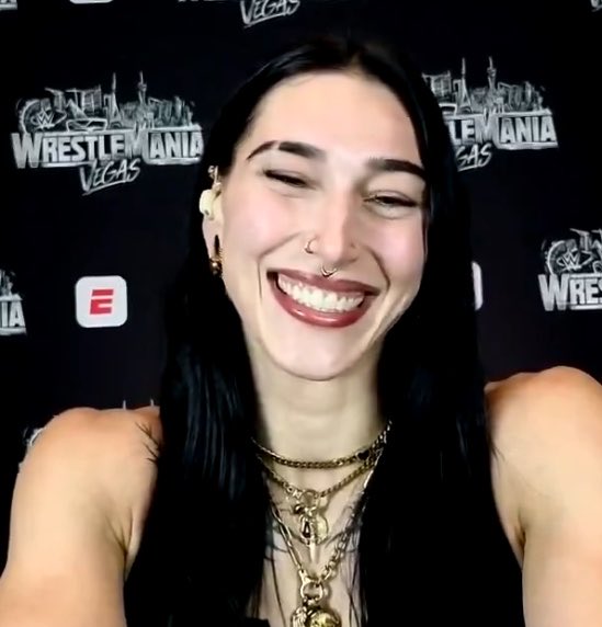 hay 𐙚 tweet media