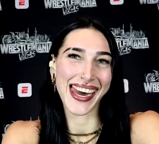 hay 𐙚 tweet media