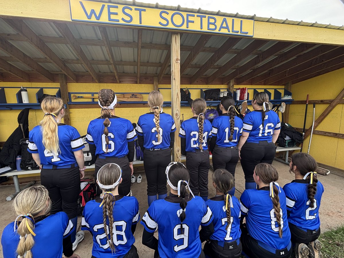 West Seneca West Softball tweet media