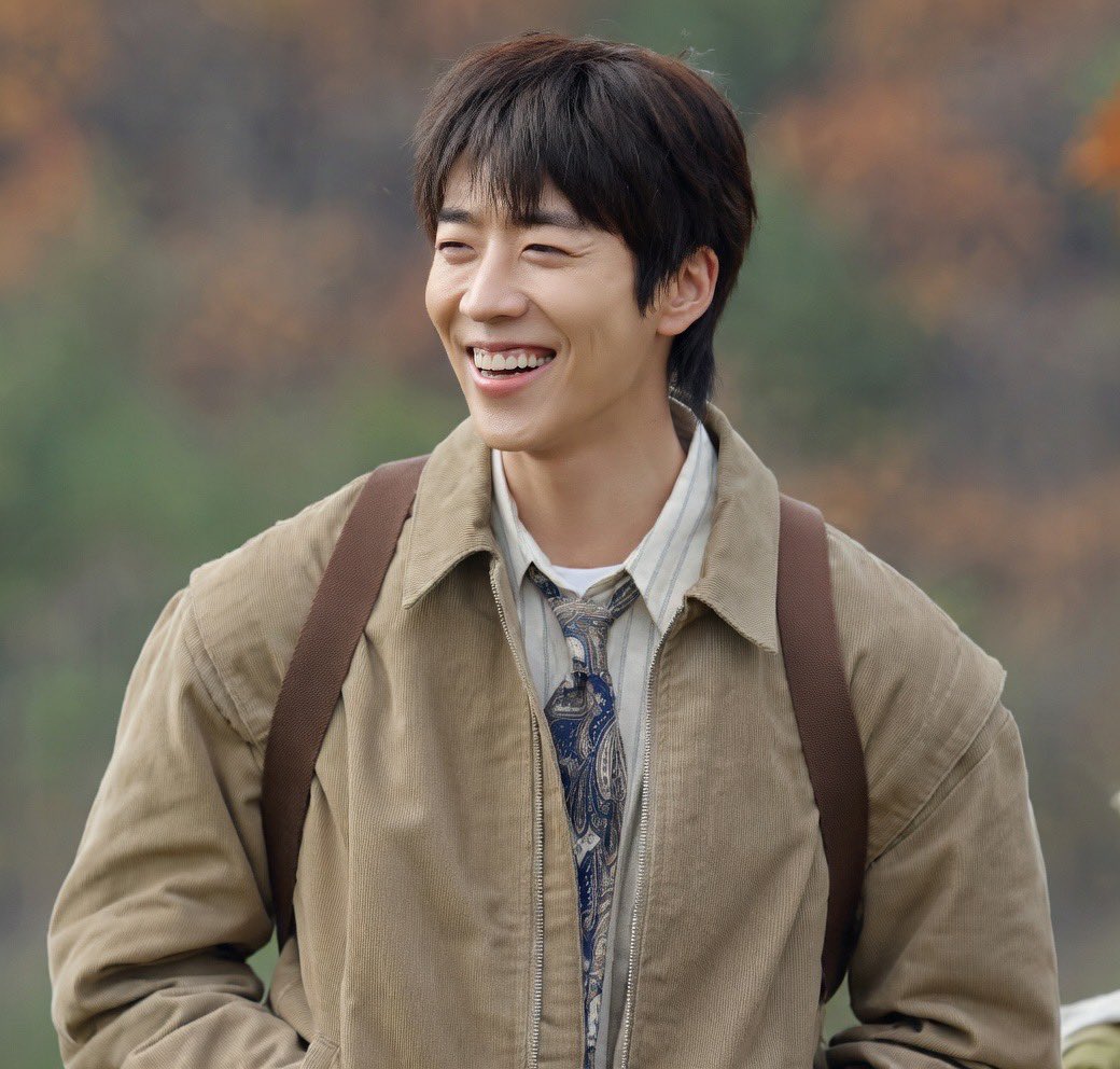 ユーリ tweet media