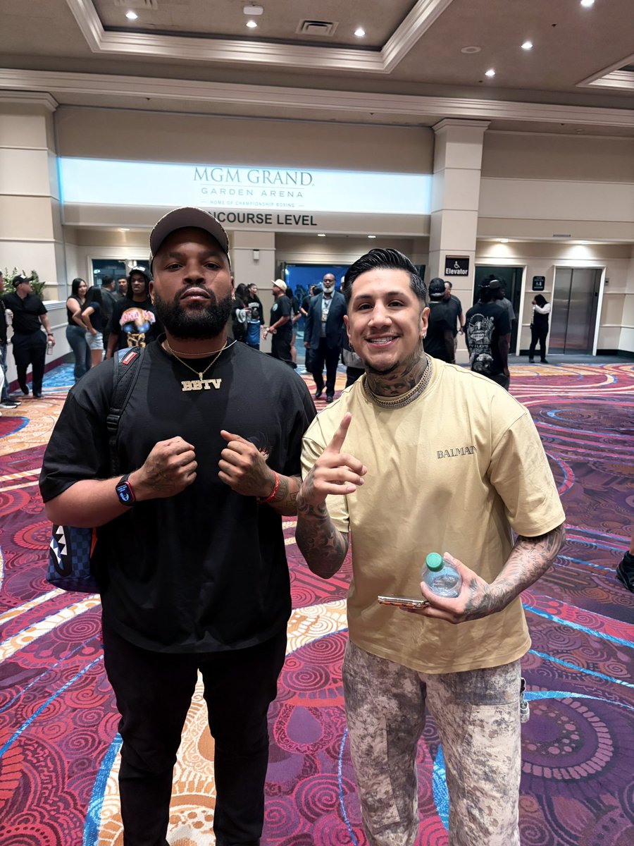 BILLIONAIRE BOXING TV tweet media