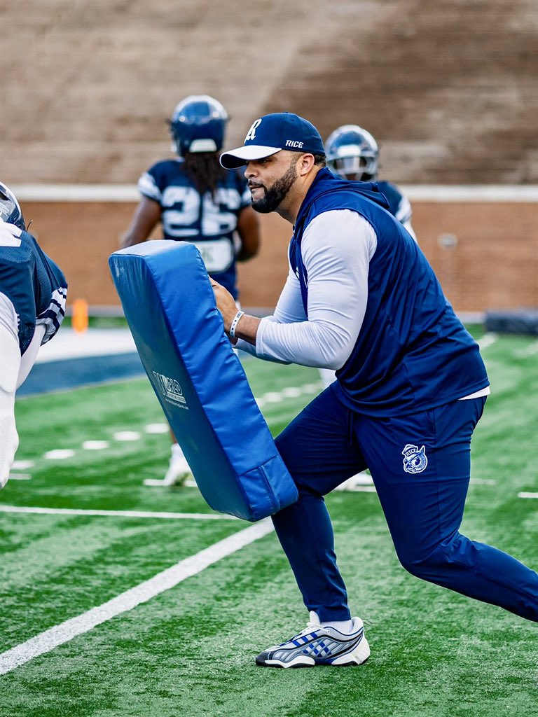 CoachWilson_'s tweet image. Spring Ball 2026 is officially done! Grateful for every moment and every player I have a chance to work with!

Extremely excited about the 2026 Rice Owls !!!

#WE #GoOwls🦉