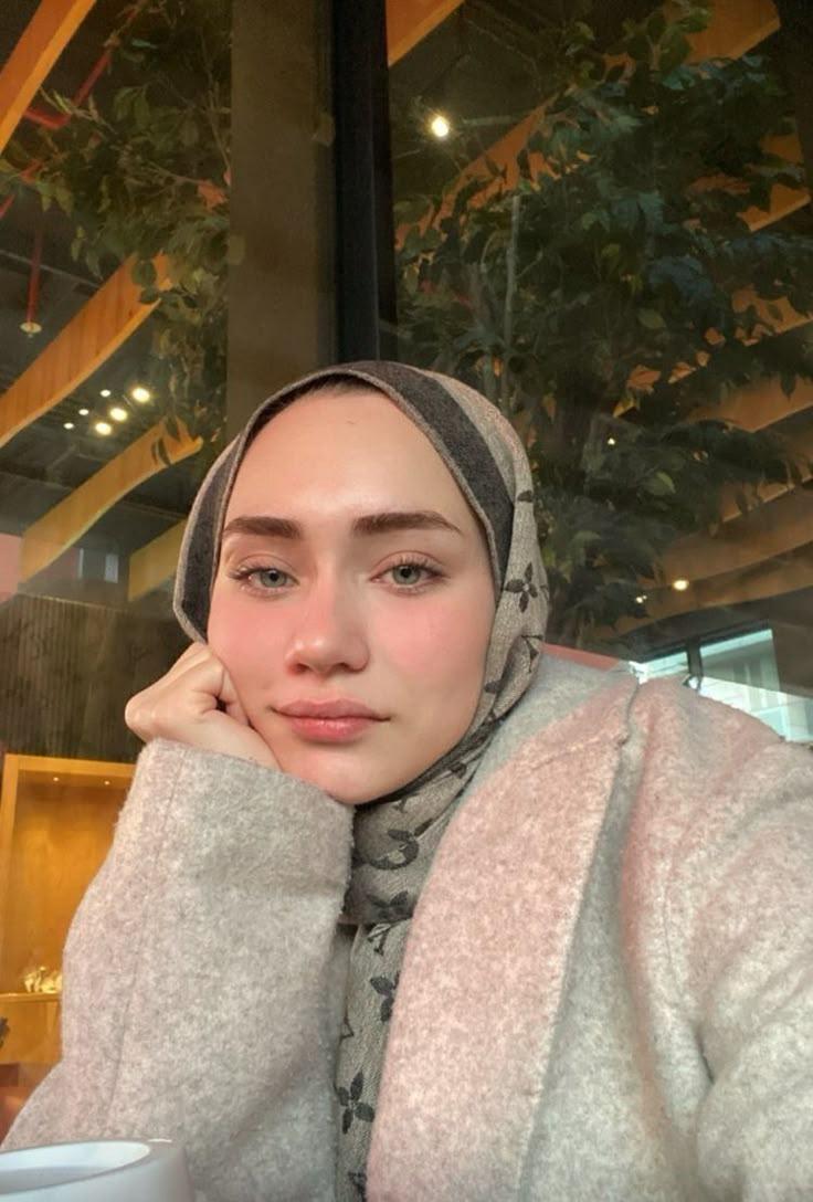 الإعلامية فاطمة الإيرانية tweet media