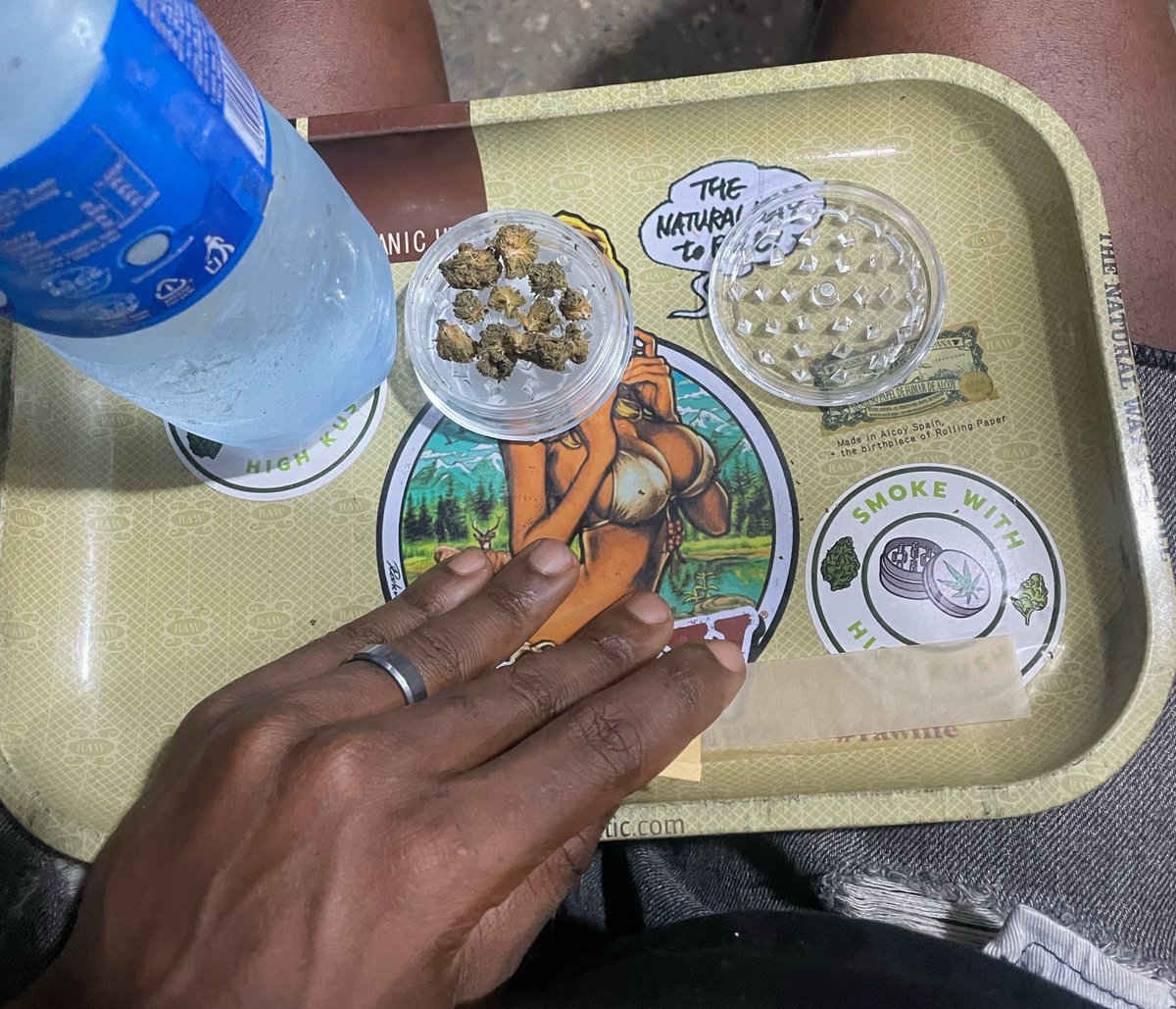 a meek thug tweet media