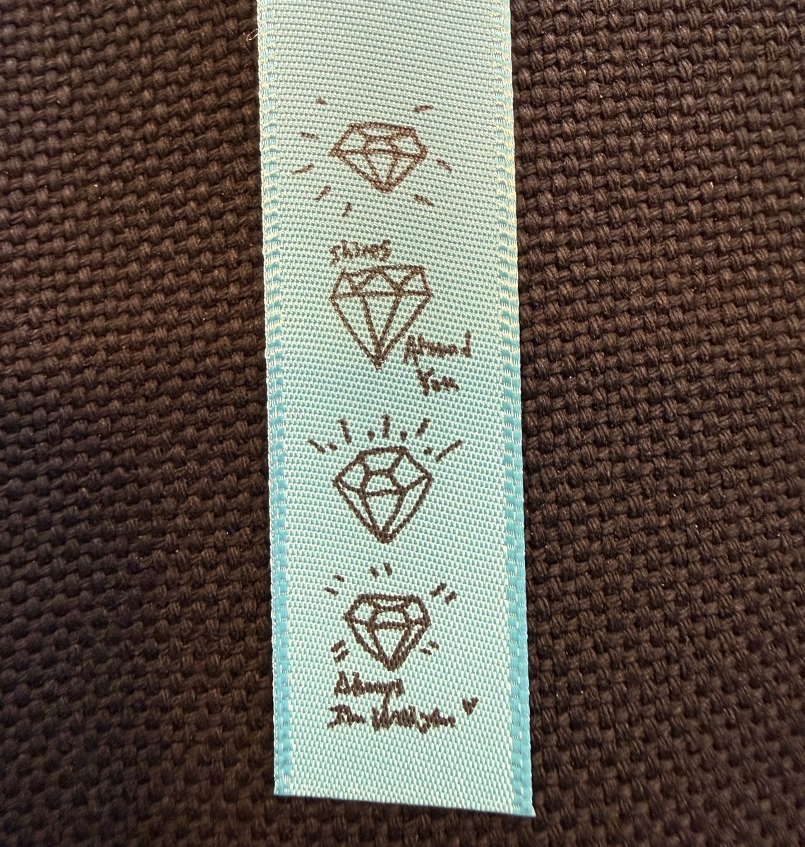 짝꿍 니니 💎 poet | artist tweet media