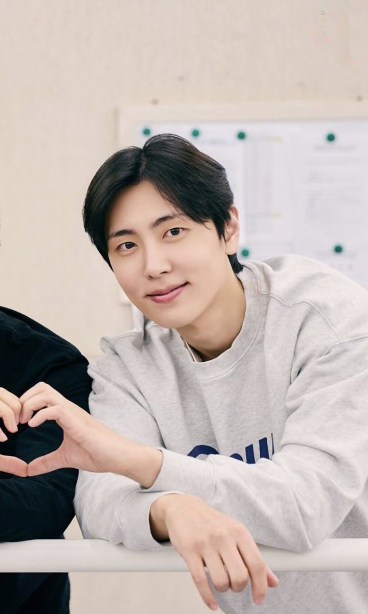 tekoro 🐈💕 tweet media