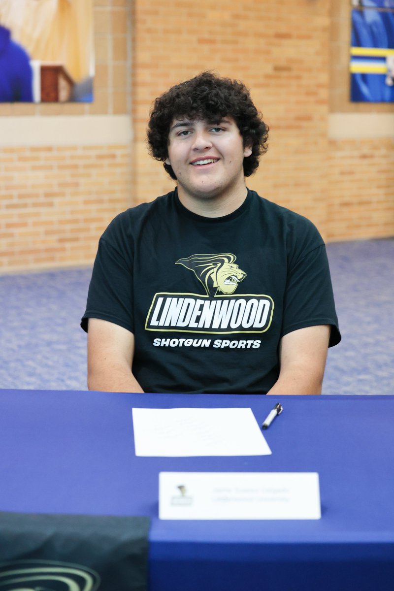 CreightonPrep's tweet image. Congratulations to Jaime Suarez Delgado, who will be continuing his education as a shooting sports athlete at @LindenwoodU! #SigningDay #Trapshooting 

@LU_Lions