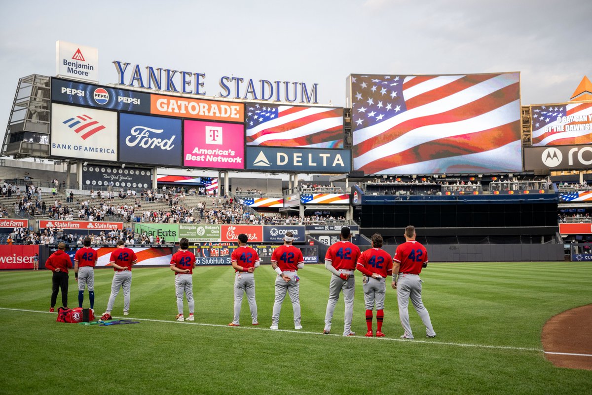 Los Angeles Angels tweet media