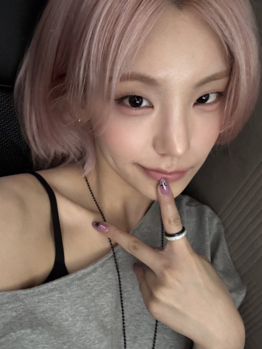 yeji bubble 🖤 tweet media