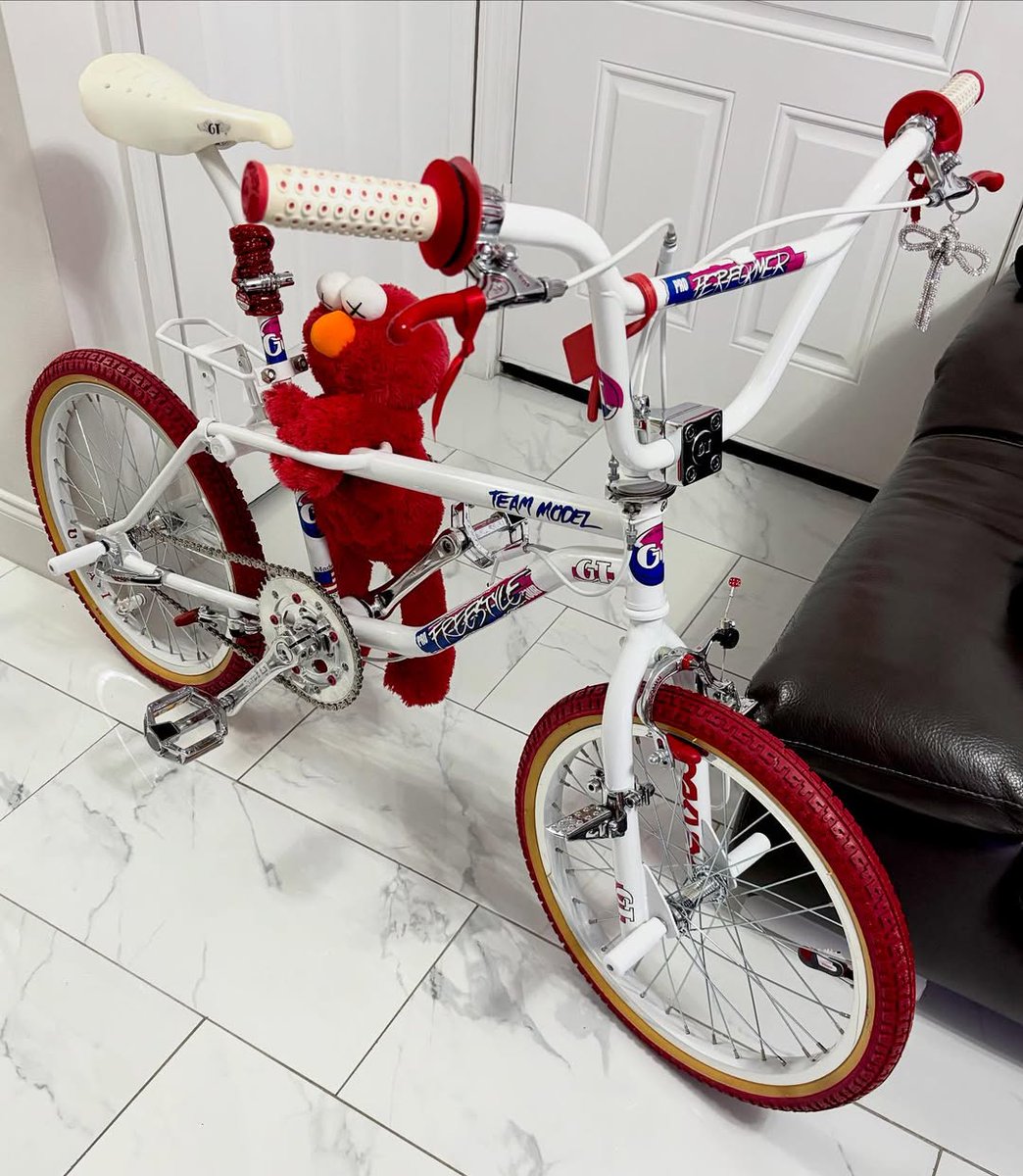 Gere Richard tweet media