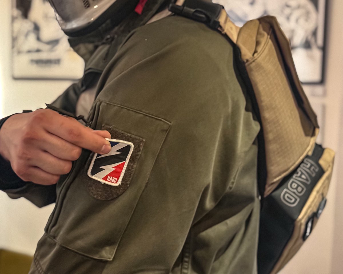 nobtree's tweet image. ハーフデイツーリングウエスト&amp;amp;ホルスターHABDには3枚のベルクロワッペンが付属。工夫次第で色々遊べます⚡️
#TANAX × #HaveABikeDay.