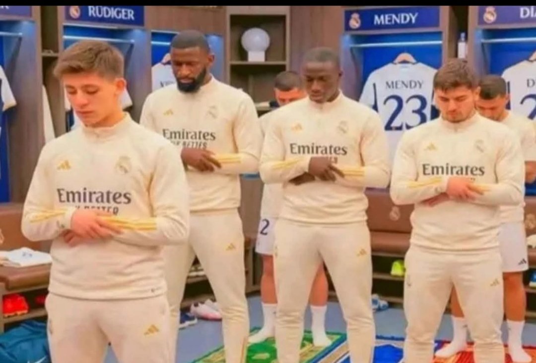 ClaudiaK tweet media