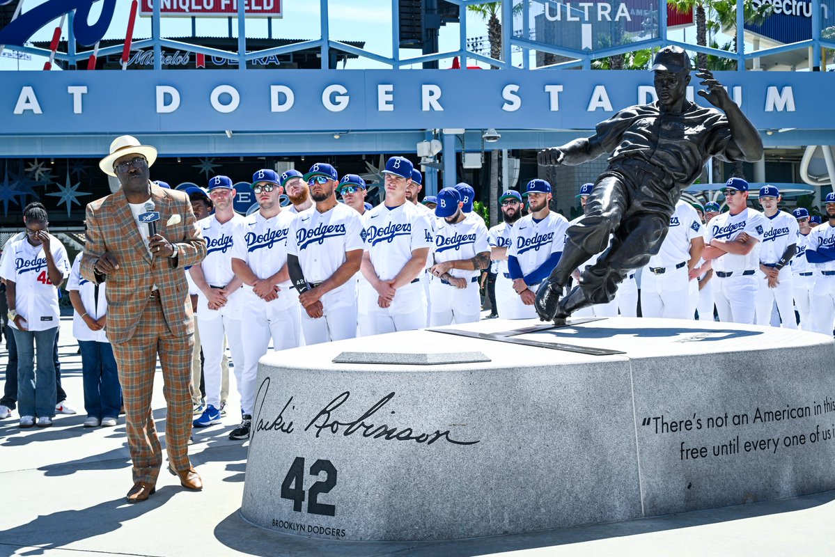 Los Angeles Dodgers tweet media