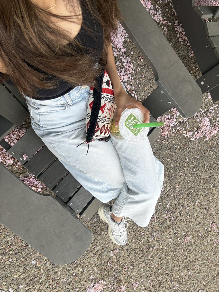 Rahaf tweet media