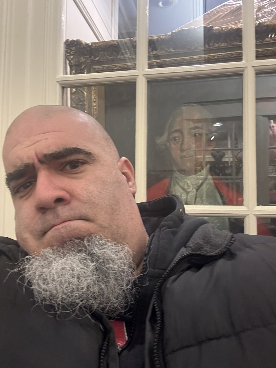 GrinderMarkShaw's tweet image. Nothing says fun family trip like getting creeped on by an old British ghost .

In Quebec of all places too! 

#badjokes #humor #ghosts #british #quebec